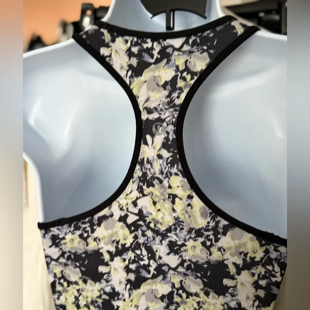 Lululemon Cool Racerback Crosscourt Petal Black Clarity Yellow / Black Size‎ 6